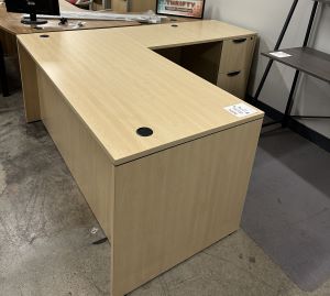 Maple L Shape Desk w/ Right Return